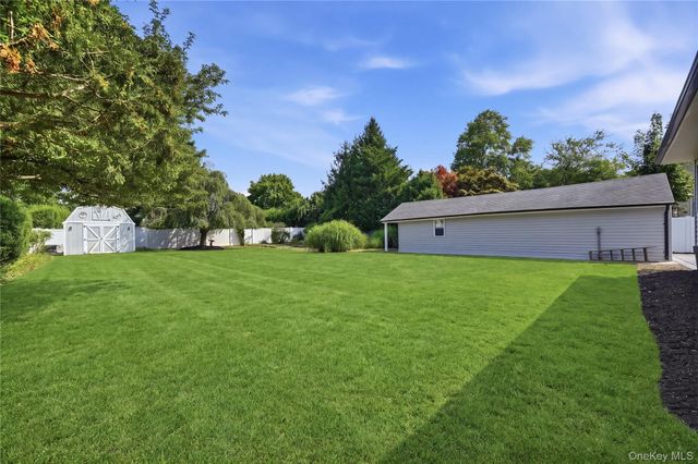 115 Bucknell Road, West Sayville, NY 11796
