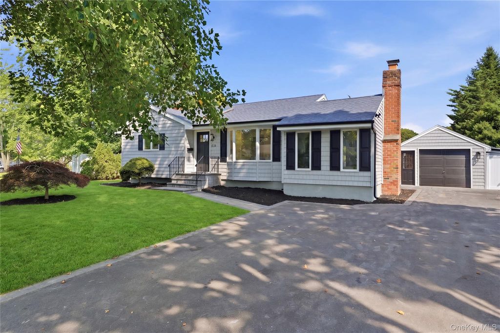 115 Bucknell Road, West Sayville, NY 11796
