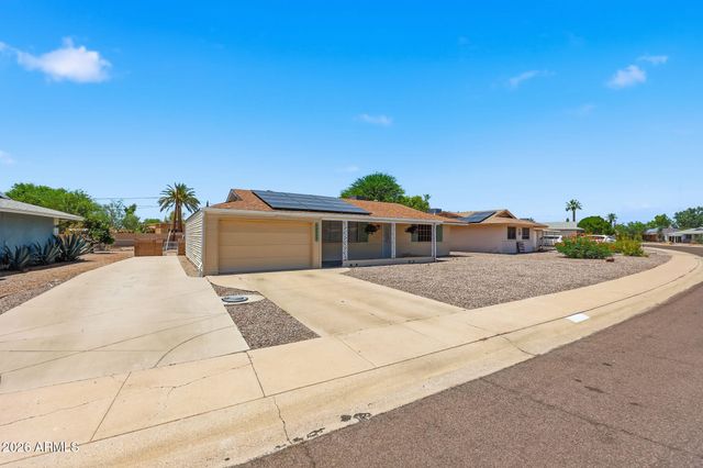 12244 N SAINT ANDREW Drive E, Sun City, AZ 85351