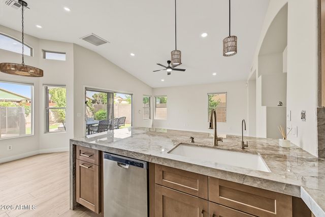 15014 S 47TH Street, Phoenix, AZ 85044