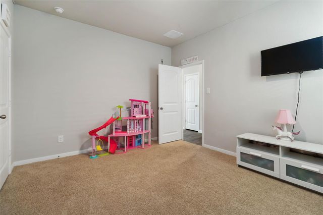 104 Sky Meadows CIR, San Marcos, TX 78666