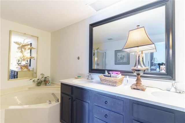 100 Tower Drive 2C, Daphne, AL 36526
