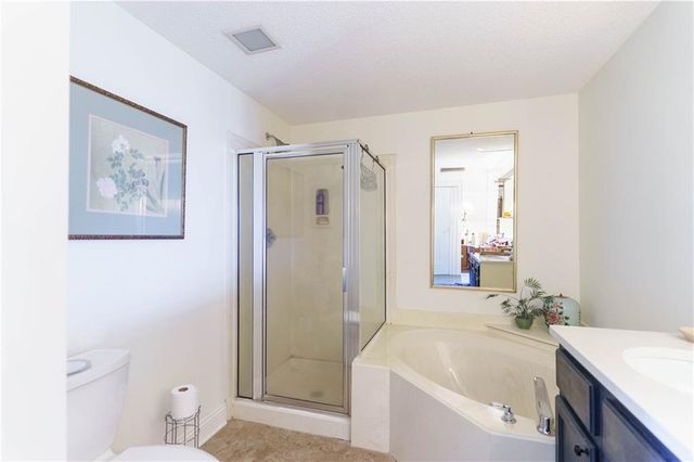 100 Tower Drive 2C, Daphne, AL 36526