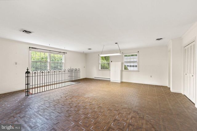 443 FAIRMONT AVE, Winchester, VA 22601