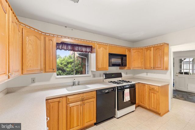 443 FAIRMONT AVE, Winchester, VA 22601