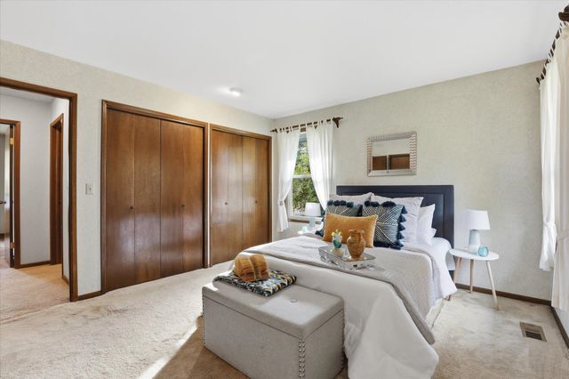 2416 S Crestline St, Spokane, WA 99203