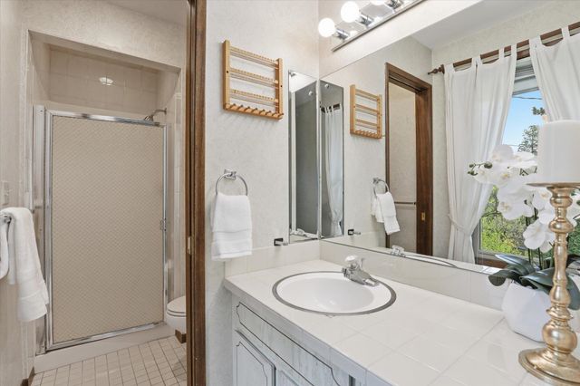 2416 S Crestline St, Spokane, WA 99203