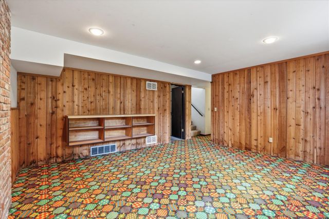 2416 S Crestline St, Spokane, WA 99203