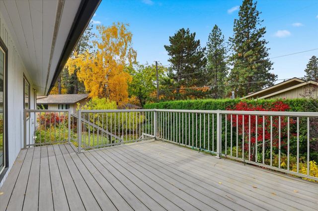 2416 S Crestline St, Spokane, WA 99203