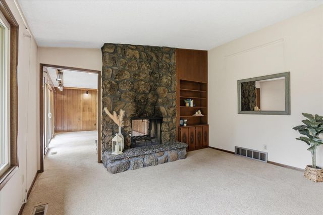 2416 S Crestline St, Spokane, WA 99203