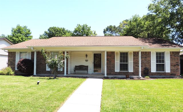 953 Meadowdale Circle, Garland, TX 75043