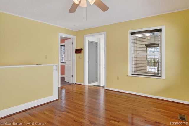 415 Putnam Street, Pinckney, MI 48169