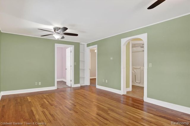 415 Putnam Street, Pinckney, MI 48169