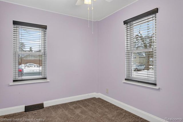 415 Putnam Street, Pinckney, MI 48169