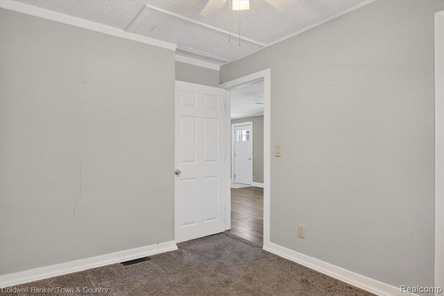 415 Putnam Street, Pinckney, MI 48169