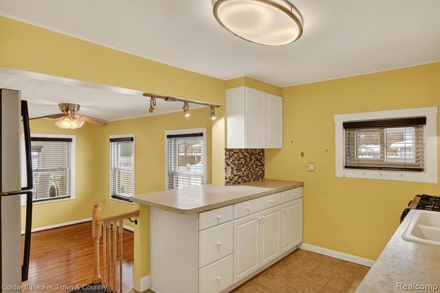 415 Putnam Street, Pinckney, MI 48169