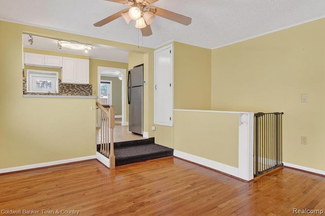 415 Putnam Street, Pinckney, MI 48169