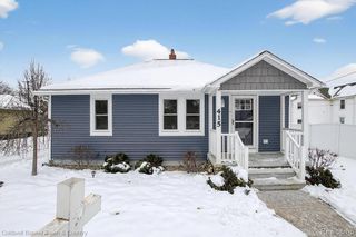 415 Putnam Street, Pinckney, MI 48169