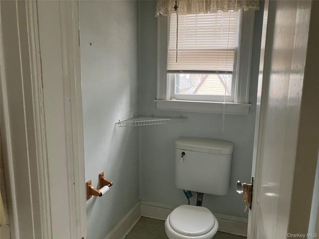 4627 Jayson Avenue, Great Neck, NY 11020