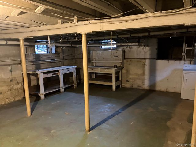 4627 Jayson Avenue, Great Neck, NY 11020