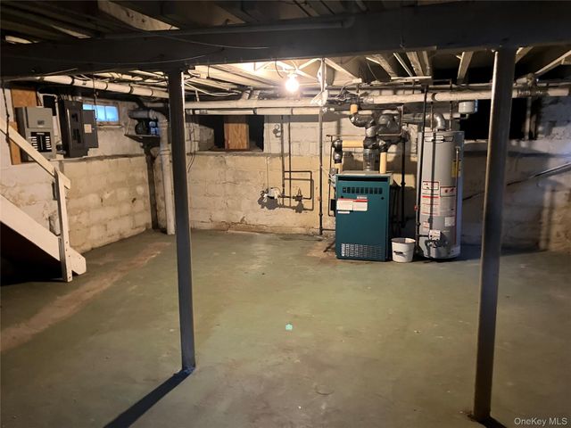 4627 Jayson Avenue, Great Neck, NY 11020