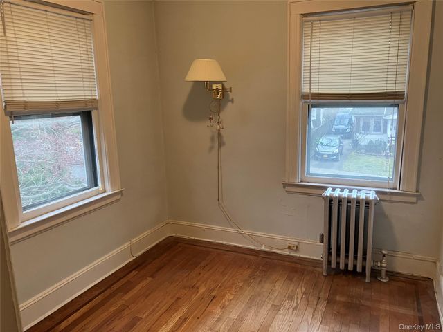 4627 Jayson Avenue, Great Neck, NY 11020