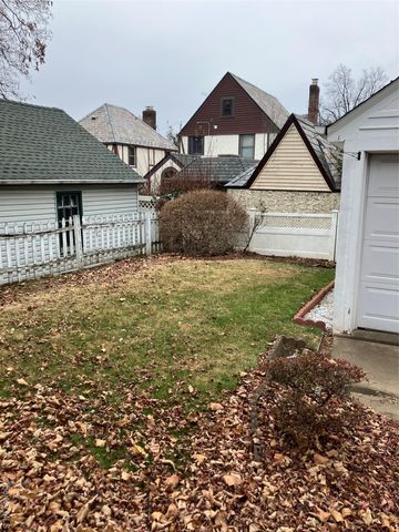 4627 Jayson Avenue, Great Neck, NY 11020