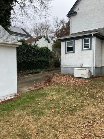 4627 Jayson Avenue, Great Neck, NY 11020