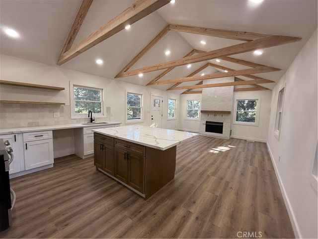 28487 Altamont Court, Lake Arrowhead, CA 92352