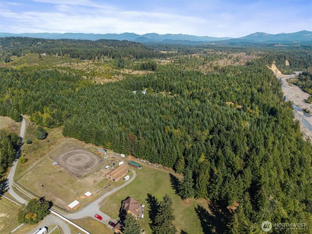 16815 224th Avenue Ct E, Orting, WA 98360