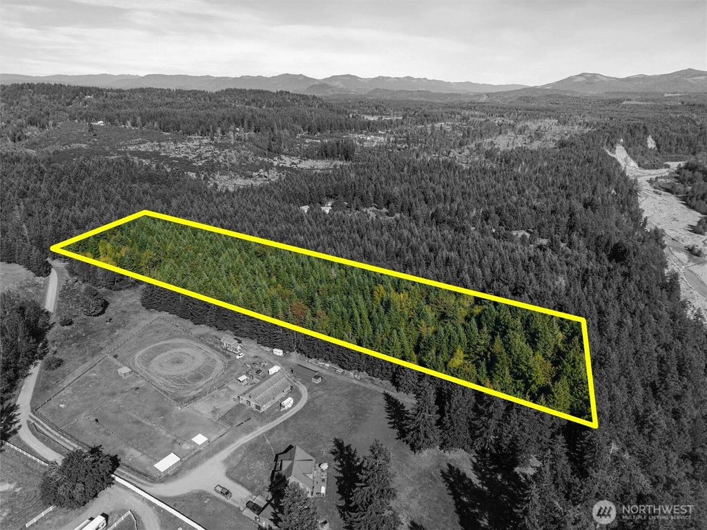 16815 224th Avenue Ct E, Orting, WA 98360