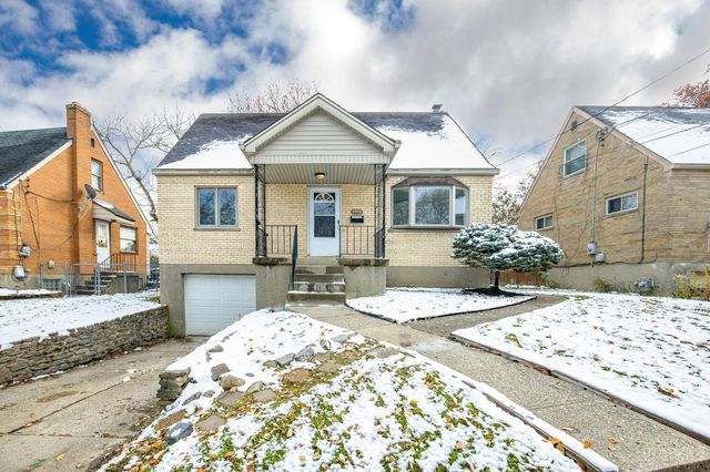 1758 Tuxworth Avenue, Cincinnati, OH 45238