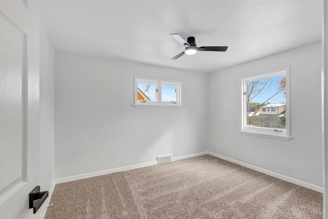 1758 Tuxworth Avenue, Cincinnati, OH 45238