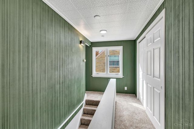 1758 Tuxworth Avenue, Cincinnati, OH 45238