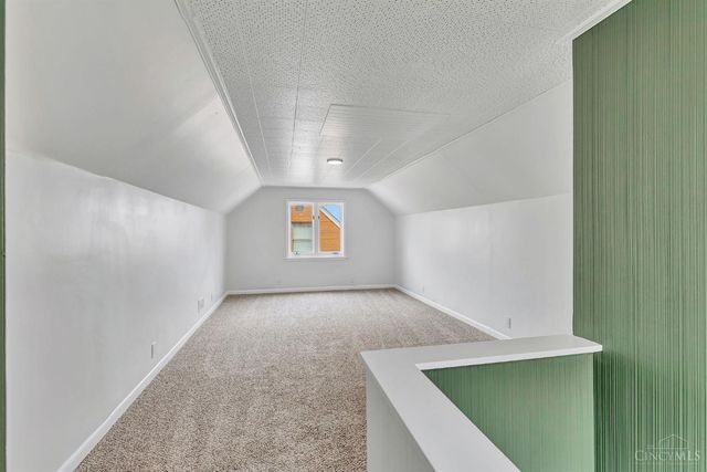 1758 Tuxworth Avenue, Cincinnati, OH 45238