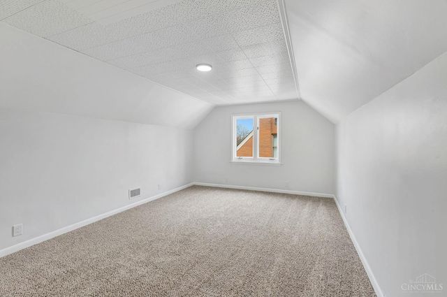 1758 Tuxworth Avenue, Cincinnati, OH 45238