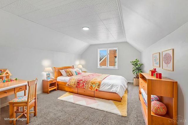 1758 Tuxworth Avenue, Cincinnati, OH 45238