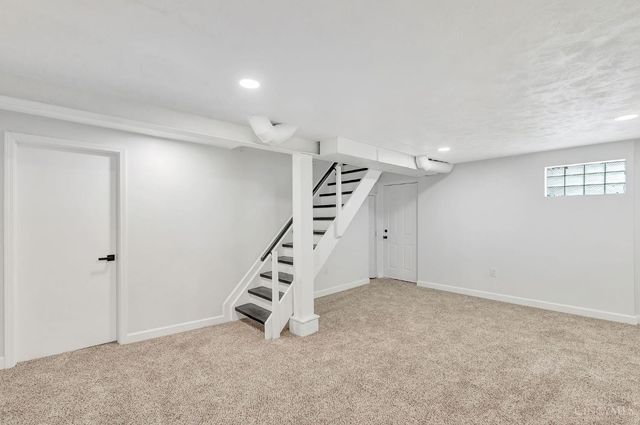 1758 Tuxworth Avenue, Cincinnati, OH 45238