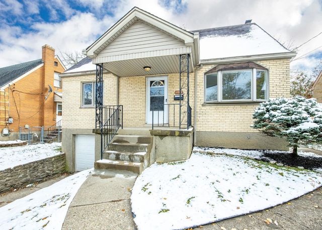 1758 Tuxworth Avenue, Cincinnati, OH 45238