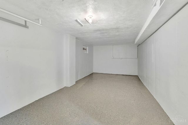 1758 Tuxworth Avenue, Cincinnati, OH 45238