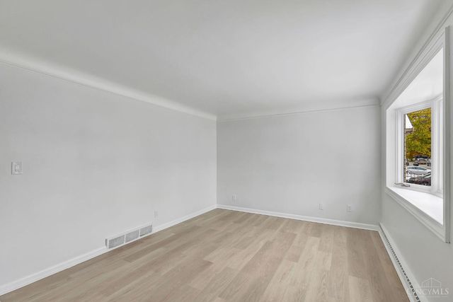 1758 Tuxworth Avenue, Cincinnati, OH 45238