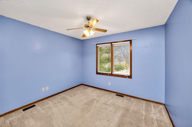 9084 Clark Street, Clive, IA 50325