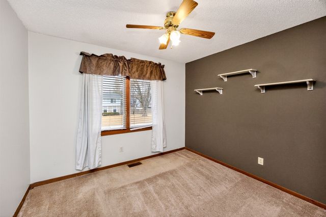 9084 Clark Street, Clive, IA 50325