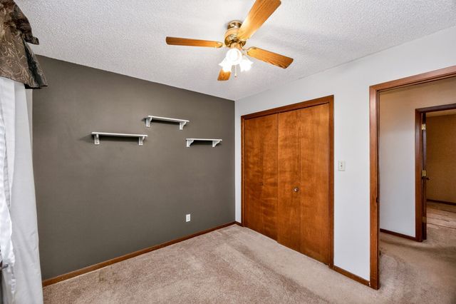 9084 Clark Street, Clive, IA 50325