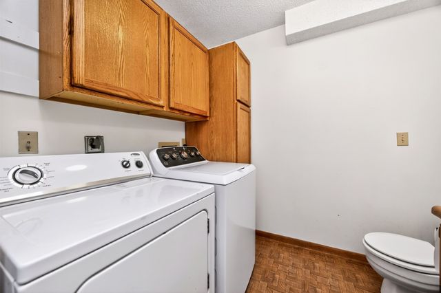 9084 Clark Street, Clive, IA 50325