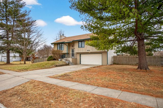 9084 Clark Street, Clive, IA 50325