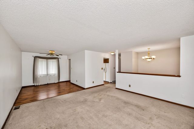 9084 Clark Street, Clive, IA 50325