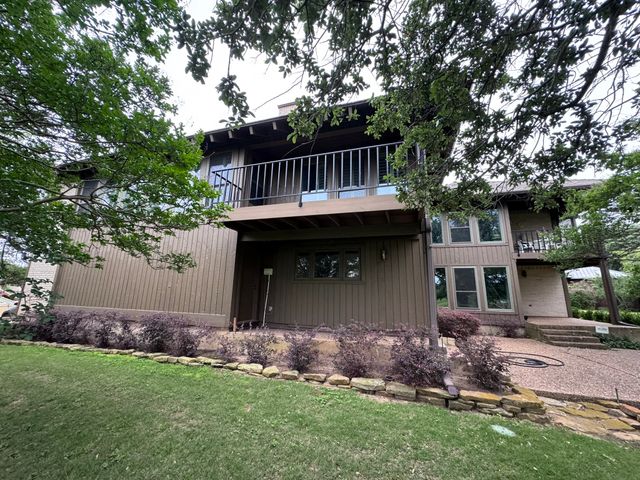 200 Balboa Court, Irving, TX 75062