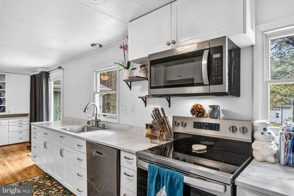 Image 13 of property listing at 132 PENNICK DR, Stevensville, MD 21666