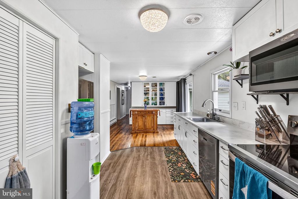 Image 14 of property listing at 132 PENNICK DR, Stevensville, MD 21666